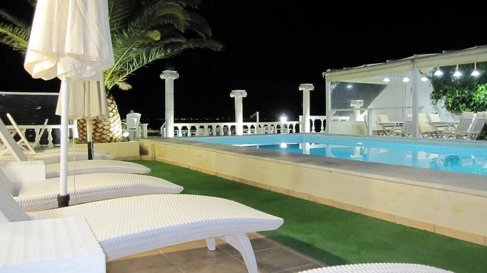 Mistral Apartment Souvala Exterior photo